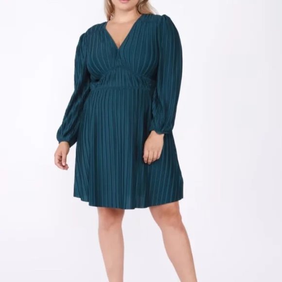 Dex Plus Torey Allover Pleated V-Neck Long Sleeve Knee Length Teal Dress 14 - X - Picture 1 of 10